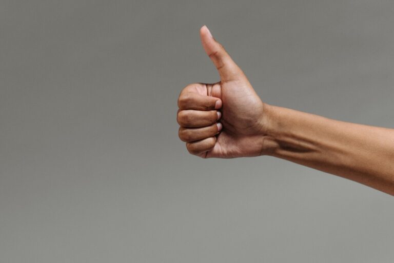 Thumbs up. Photo: Pexels.com