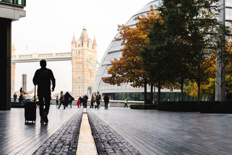 London Mayor's office with Tower Bridge in the background - photo: Pexels.com