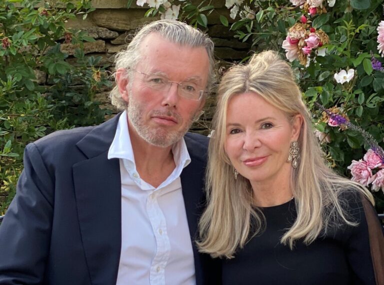 Hans and Julia Rausing in their garden