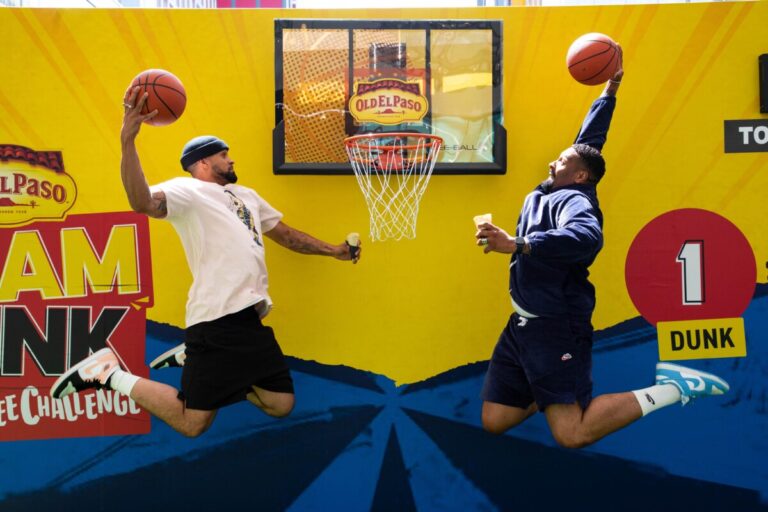 Ashley & Jordan Banjo playing basketball for El Paso