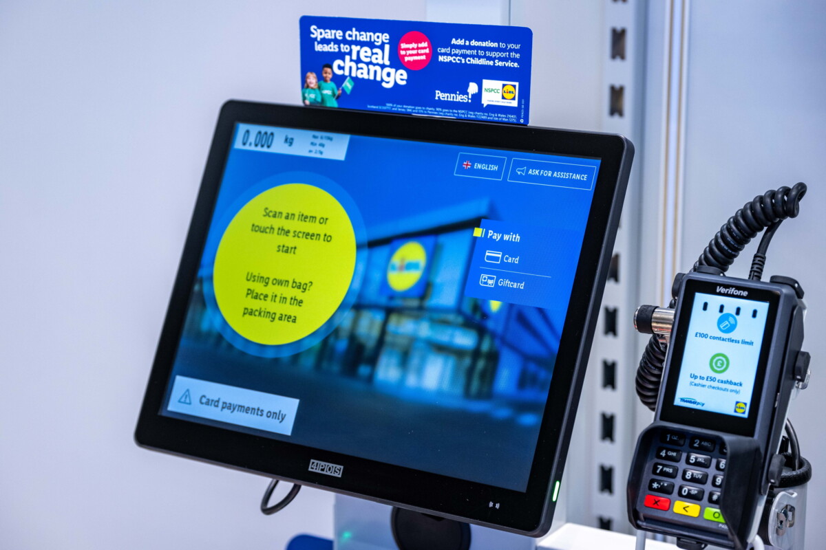 Pennies microdonations offered on screen at a Lidl till